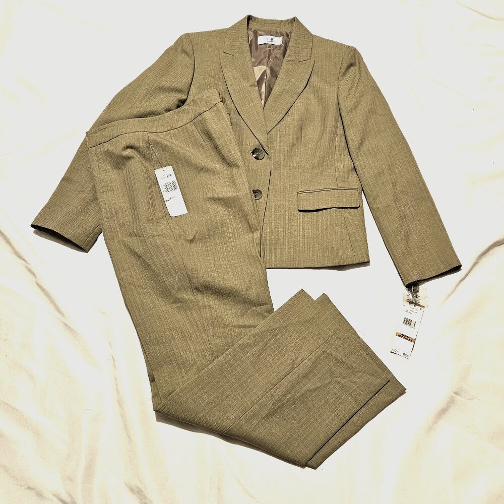 Le Suit Pant Suit